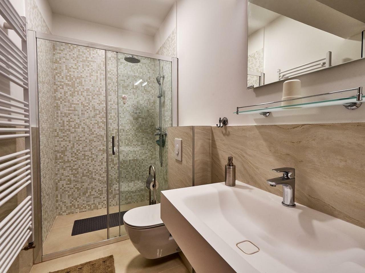 Eva Rooms & Studio Apartment Károlyváros Kültér fotó